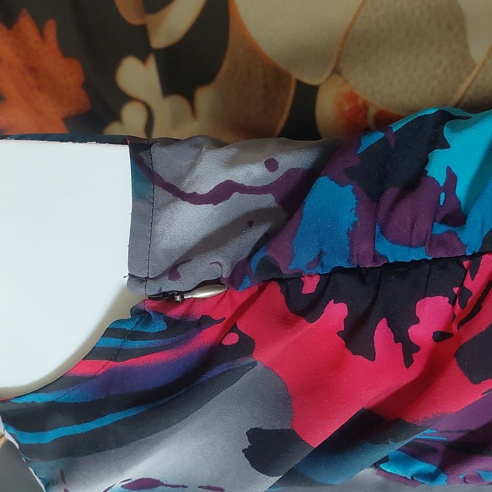 Express Pink and Blue Ruffle Front Top - Picture 3 of 9